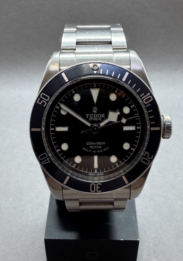 Tudor Black Bay Blå