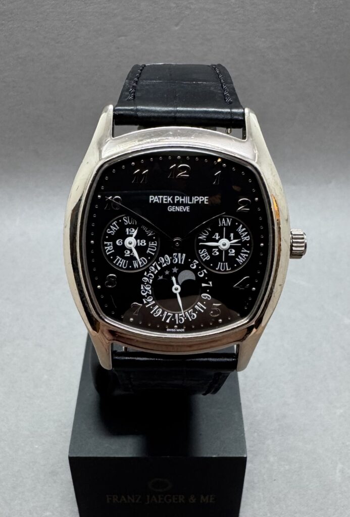 Patek Philippe Perpetual Calendar Hvidguld.